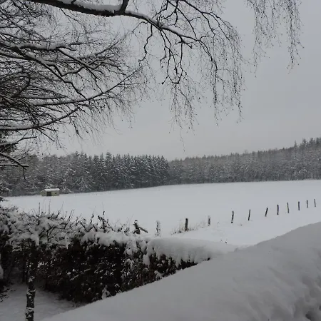 In With Private Garden Дом отдыха Вэм